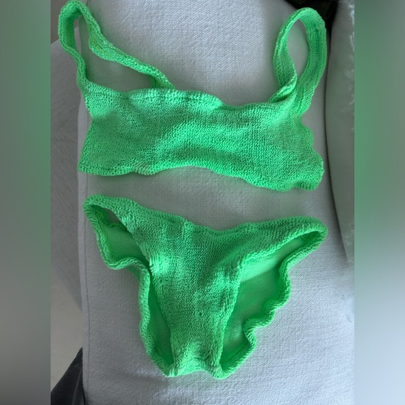 HUNZA G green xandra bikini set PRICE IS FIRM - Picture 4 of 8